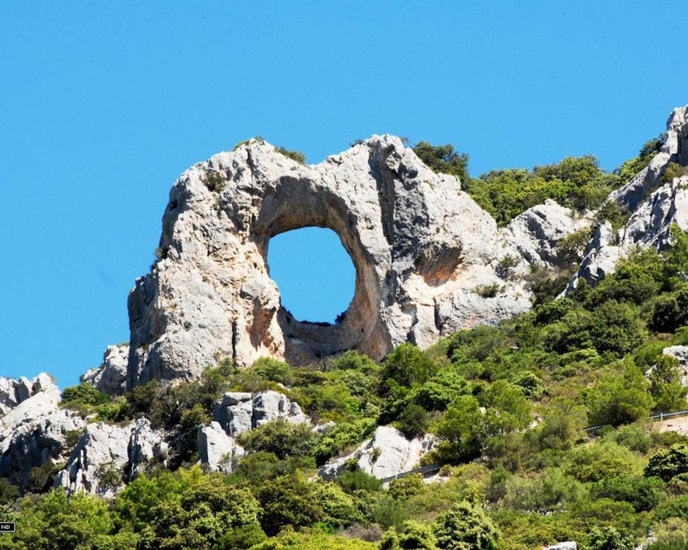 Canne Al Vento Galtelli Luaran gambar